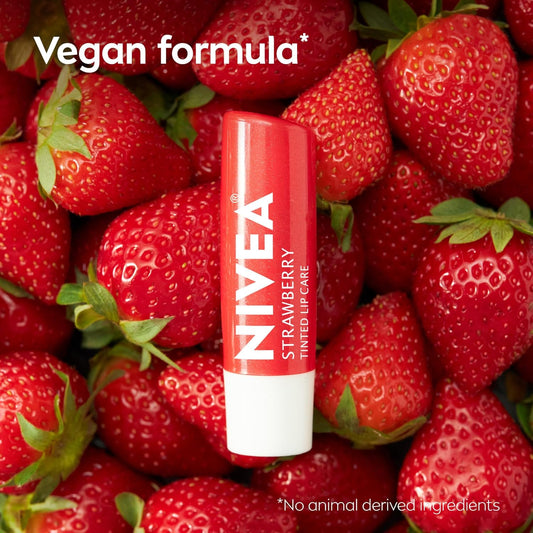 NIVEA Strawberry Lip Care, Getinte Lipbalsem Pakkie met Karitebotter, Voedende Olies en Vitamien C & E, 3-in-1 Vog, Herstel en Kleur, 0.17 Oz Stokkie, Pak van 4