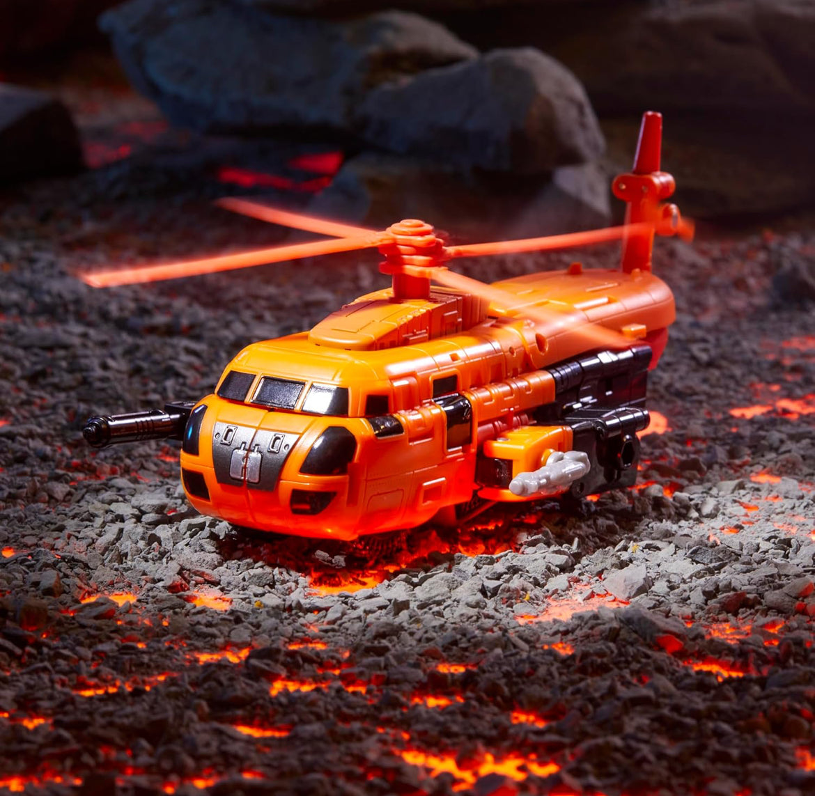 Transformers Legacy United Leader Class G1 Triple Changer Sandstorm, 7.5-duim Omskepbare Aksiefiguur, 8+ Jaar