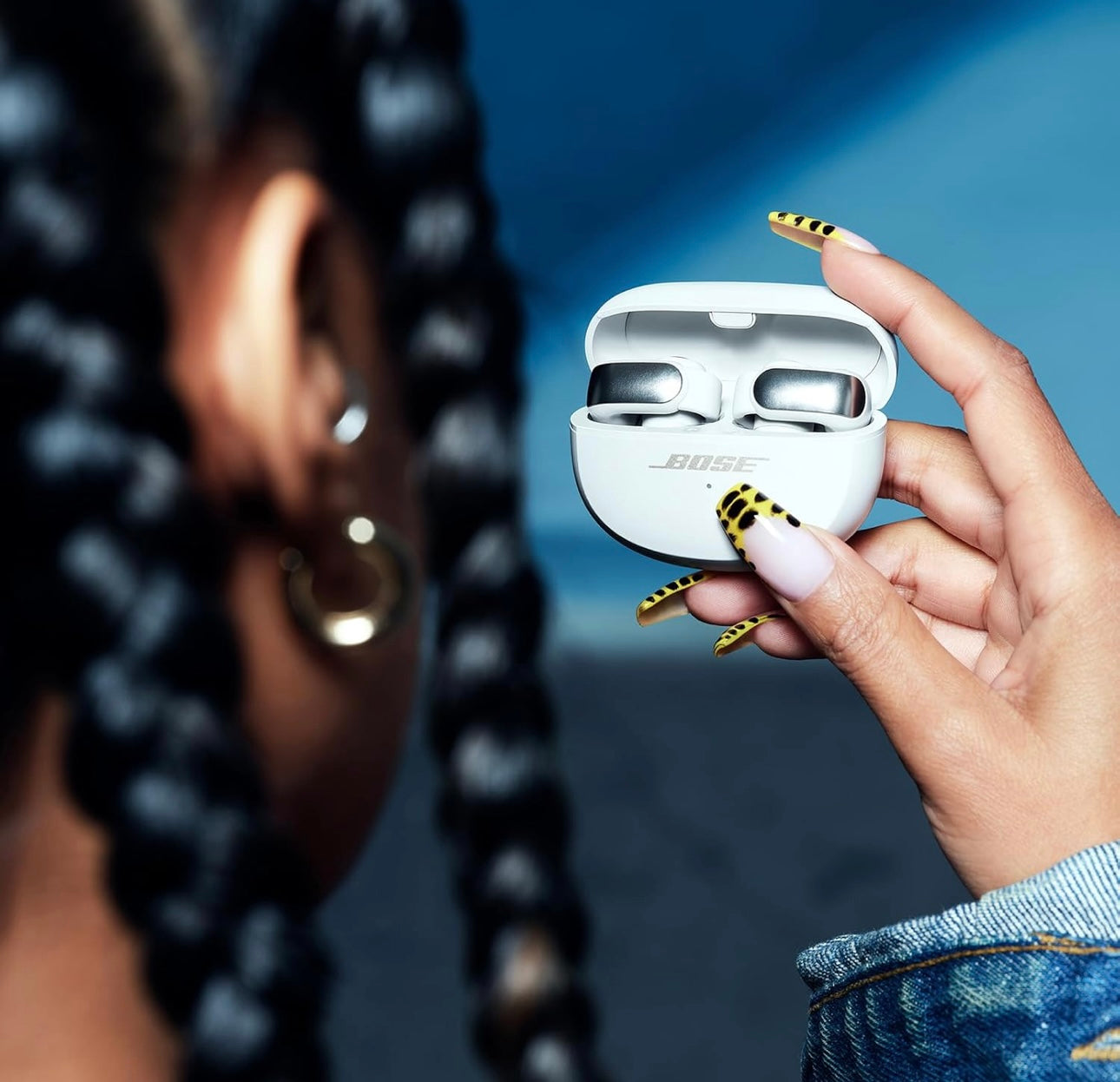 NEW Bose Ultra Open True Wireless Earbuds with OpenAudio Clip On Design - White Smoke