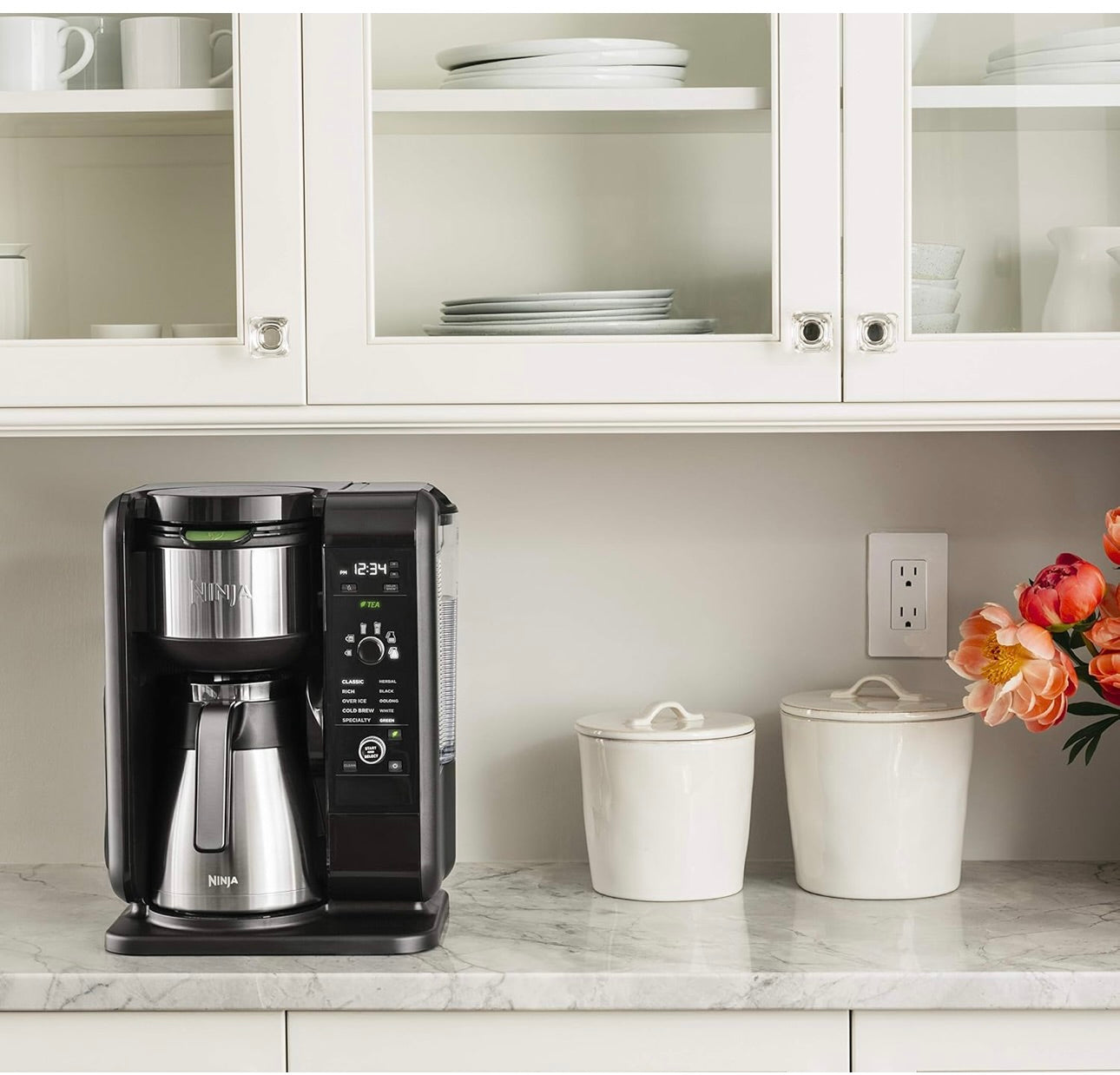 Ninja Hot and Cold Brewed System, Tea & Coffee Maker, with Auto-iQ 50 oz Thermal Carafe (Black) CP307
