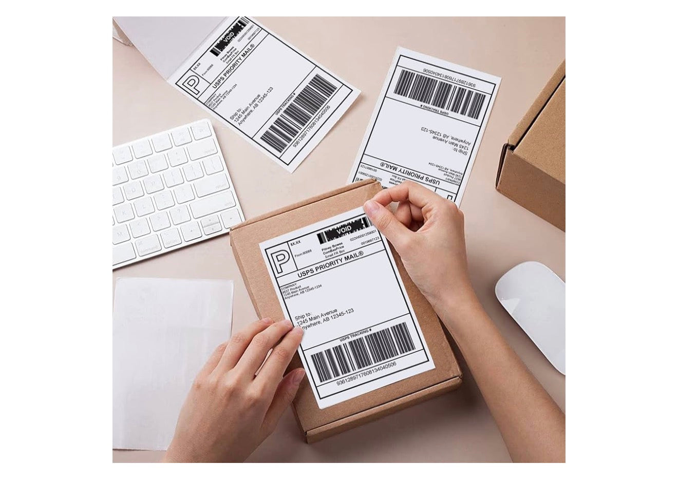 Waaiergevoude 4 x 6" Direkte Termiese Etikette Wit Geperforeerde Versendingsetikette, 500 stuks - 1 Stapel
