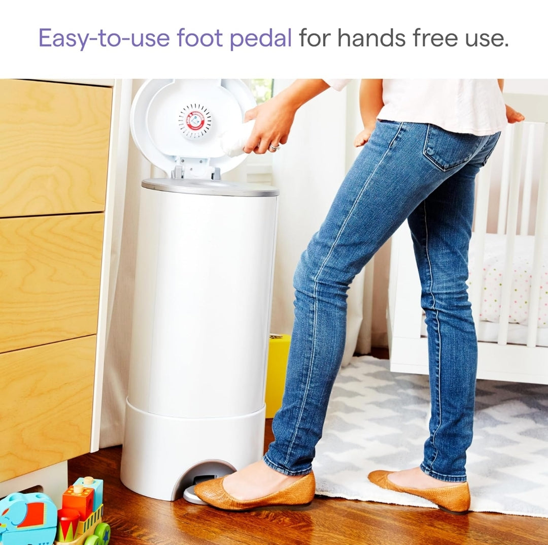 Munchkin STEP Diaper Pail by Arm & Hammer Includes 1 Snap, Seal & Toss Bag, 1 Starter Refill Ring