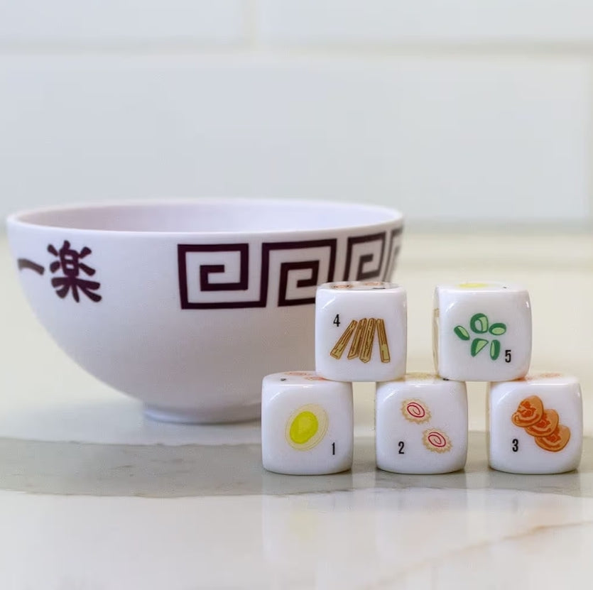 USAOPOLY YAHTZEE: Naruto Shippuden Collectible Ramen Bowl Dice Cup - Classic Family Dice Game Based on Anime Show - Great for Family Game Night