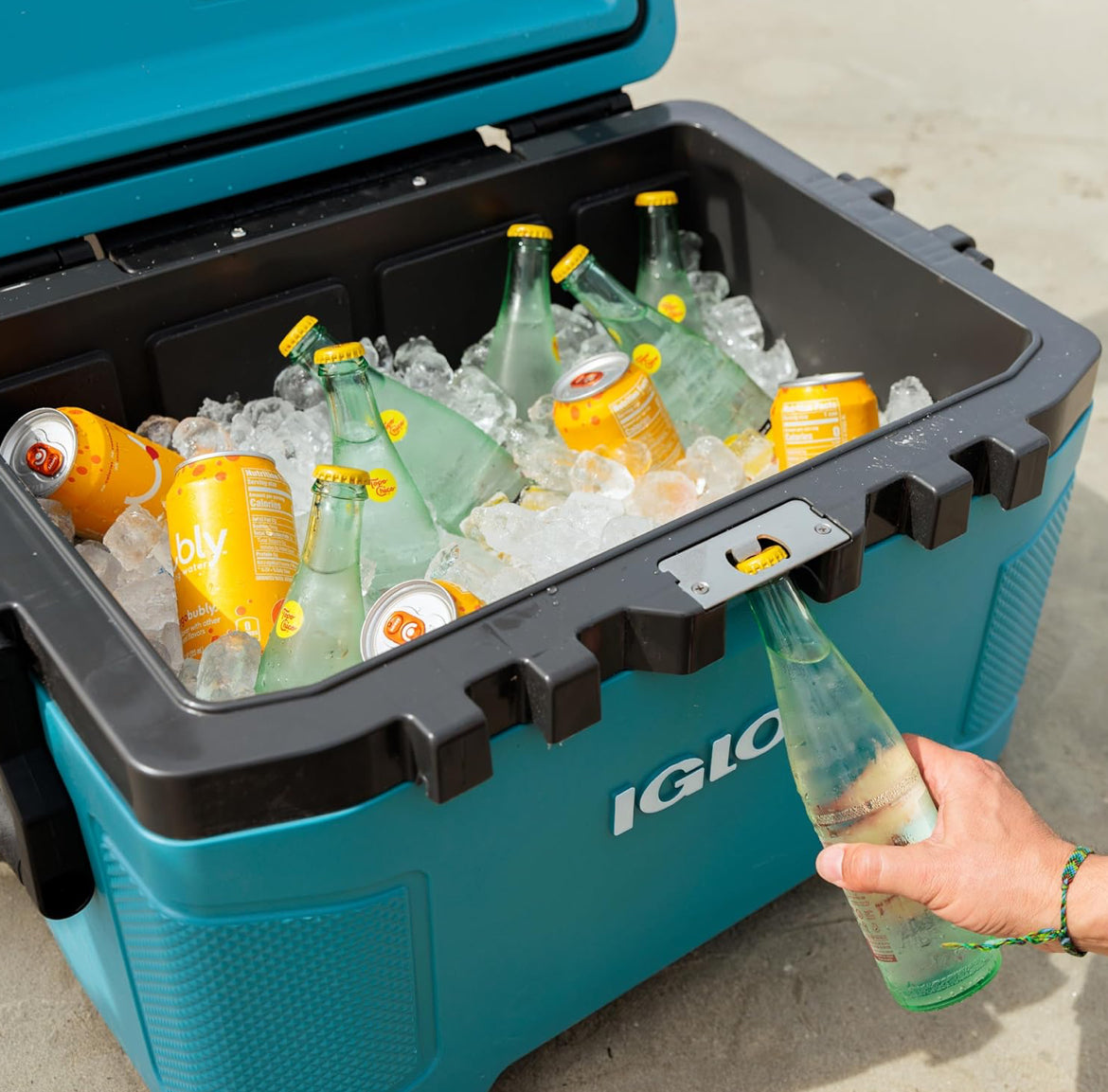 Igloo Trailmate 52Qt Wheeled Cooler, Insulated Hard Shell Ice Chest - Modern Blue