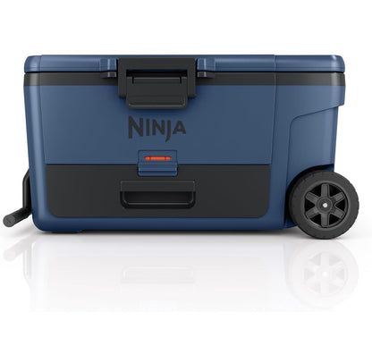 Ninja Cooler FrostVault 65QT Yskas met Wiele Geïsoleer met Temperatuur Droë Bergingslaai Hou Ys Dae Lank Koud - Lakeshore Blou (FB265GY)