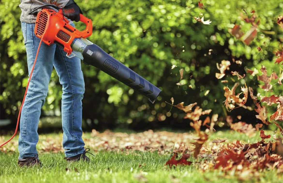 BLACK + DECKER Elektriese Aksiale Blaasvlam (BEBL750