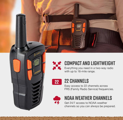 Cobra ACXT145-3 Kompakte Walkie Talkies - Herlaaibaar, Liggewig, 22 Kanale, Langafstand 16-Myl Tweerigtingradiostel (3-Pak), Swart
