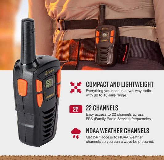 Cobra ACXT145-3 Kompakte Walkie Talkies - Herlaaibaar, Liggewig, 22 Kanale, Langafstand 16-Myl Tweerigtingradiostel (3-Pak), Swart