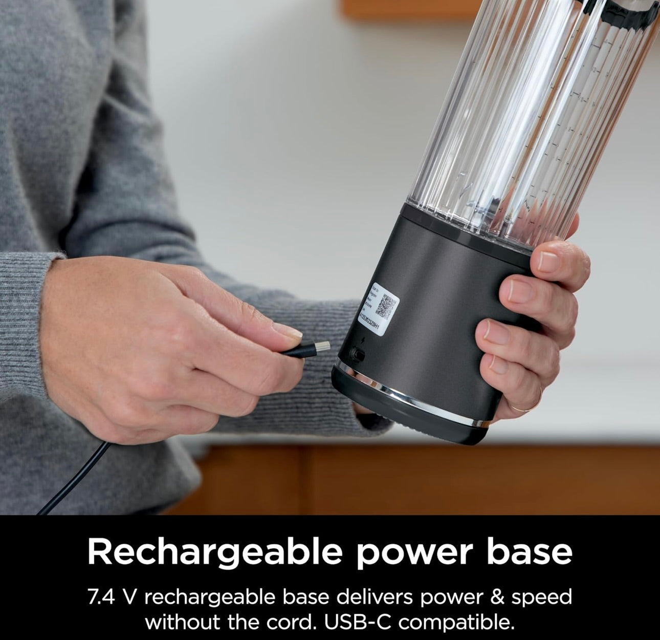 Ninja Blast Portable Blender, Cordless, 18oz. Vessel, Personal Blender BPA Free, Leakproof-Lid and Sip Spout, USB-C Rechargeable, Dishwasher Safe, Metallic - Black BC151MB