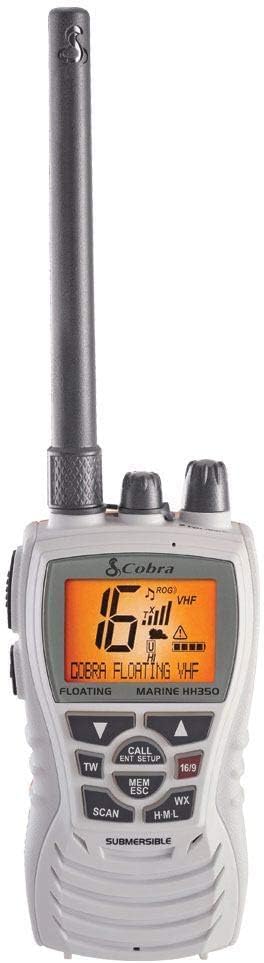 Cobra MR HH350 FLT Handheld Sweef VHF Radio - 6 Watt, Onderdompelbaar, Geraasdempende Mikrofoon, Agterbeligte LCD Skerm, NOAA Weer, en Geheue Skandering, Wit