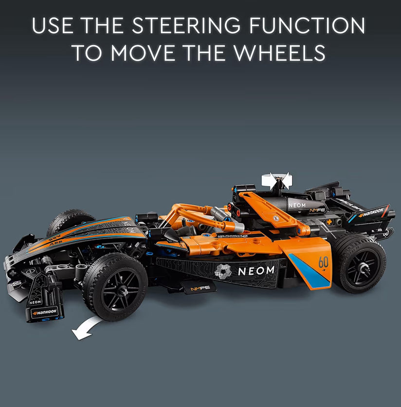 LEGO Technic NEOM McLaren Formule E-bouwspeelding met V10-enjin en stuur