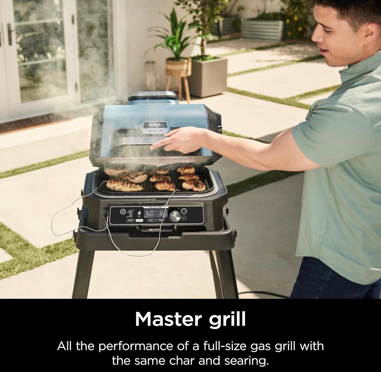 Ninja Woodfire Pro Connect Premium XL Buitenbraaier en Roker, Bluetooth, Toepassing-geaktiveer, 7-in-1 Meesterbraaier, BBQ-Roker, Buitelug-lugbraaier, Houtvuur-tegnologie, 2 Ingeboude Termometers - Swart