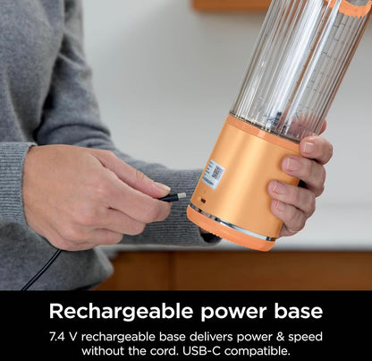 Ninja Blast Draagbare Blender, Koordloos, 532ml Houer, Persoonlike Blender BPA-vry, Lekvrye Deksel & Drinktuit, USB-C Herlaaibaar, Skottelgoedwasser-veilige Onderdele - Oranje Appelkoos (BC151AO)