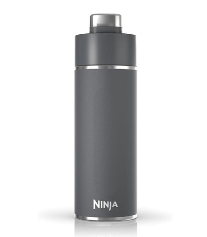 Ninja DW2401GY Thirsti 24oz Reishouervol Lekvry, 24 Ure Koud, Skottelgoedwasser Veilig, Vlekvrye Staal Geïsoleerde Tuimelaar - Houtskoolgrys