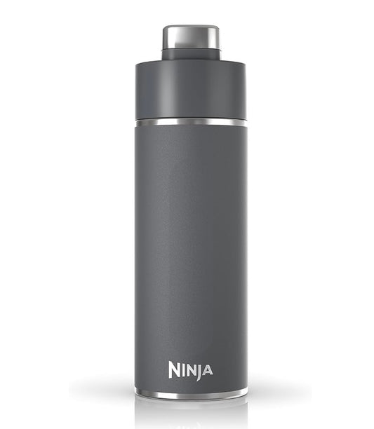 Ninja DW2401GY Thirsti 24oz Reishouervol Lekvry, 24 Ure Koud, Skottelgoedwasser Veilig, Vlekvrye Staal Geïsoleerde Tuimelaar - Houtskoolgrys