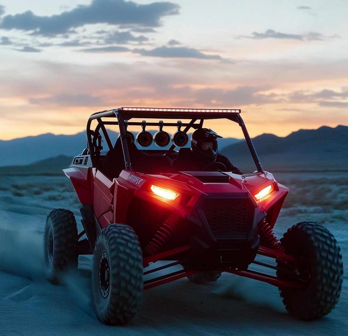 Sound System 600W UTV Speakers 5" Sound Bar 4 speakers (2 woofers + 2 tweeters). Bluetooth/FM/USB/AUX input. Fits 1.5-2in roll bars