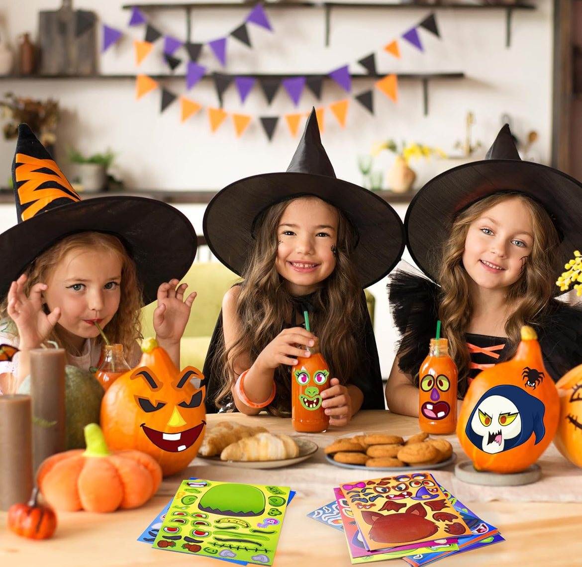 JOYIN 36 STKS Halloween Make-a-face Plakkerblad, Kinders Partytjie Guns Handwerkbenodigdhede, Maak Jou Eie Karakter Plakkers met Vampier, Heks, Frankenstein, Spook, Halloween Lekkernye Klasaktiwiteite Speletjie