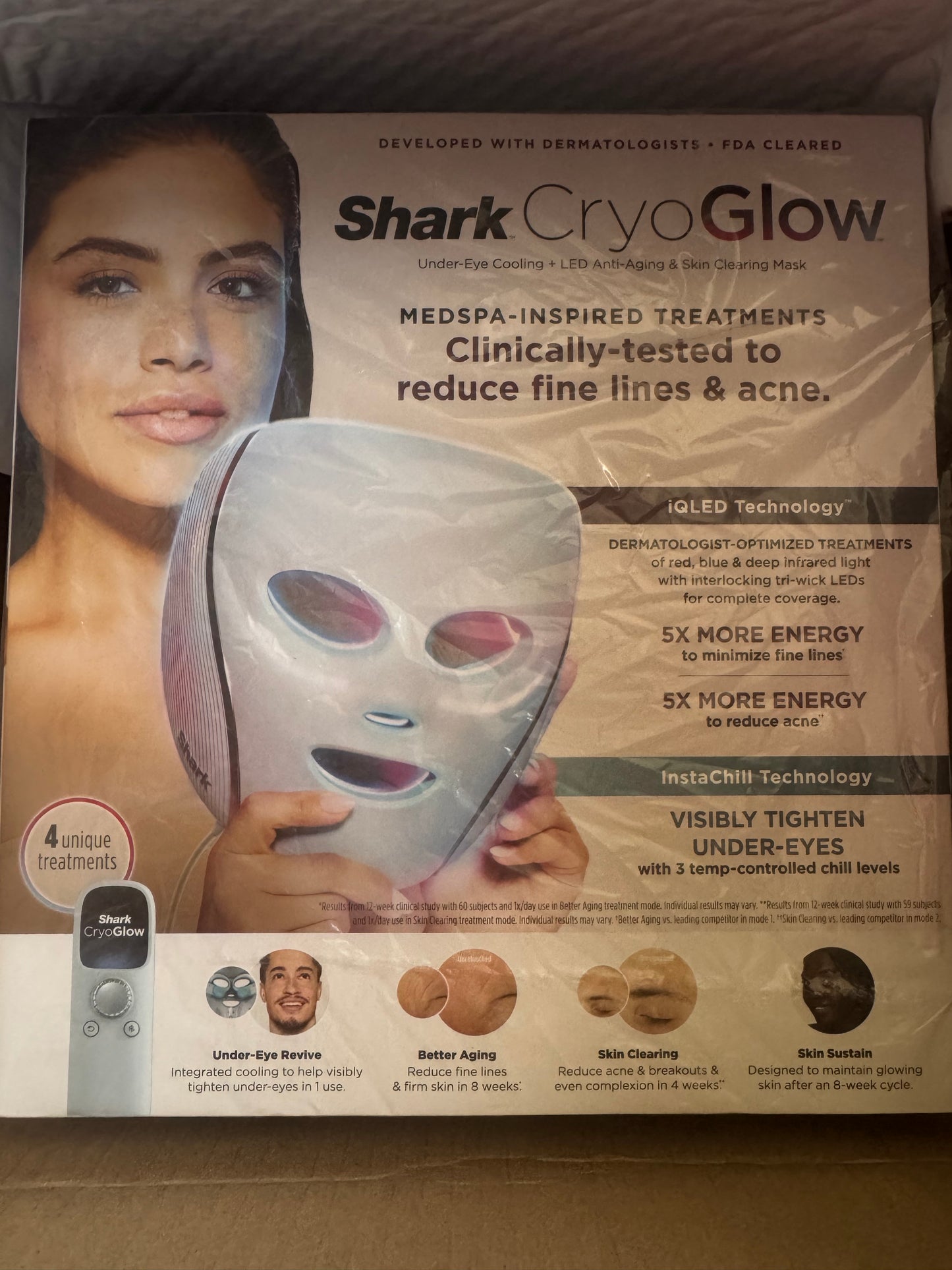Shark CryoGlow LED Therapy Mask & Under-Eye Cooling Remote - Lilac Chill Edition