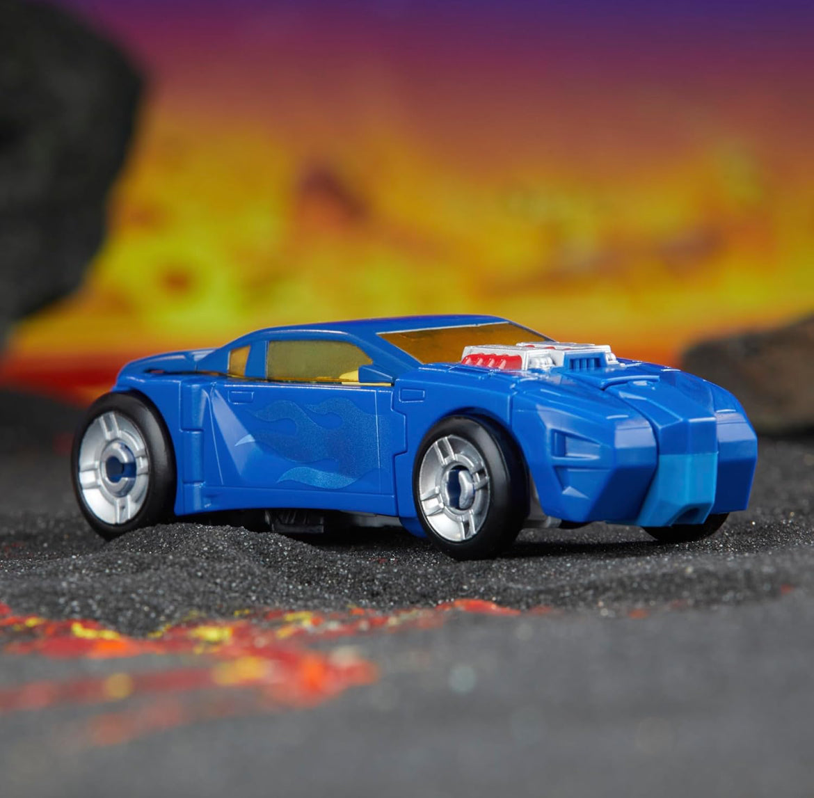 Transformers Legacy United Deluxe Klas Robots in Disguise 2001 Universe Autobot Side Burn, 5.5-duim Omskepbare Aksiefiguur, 8+