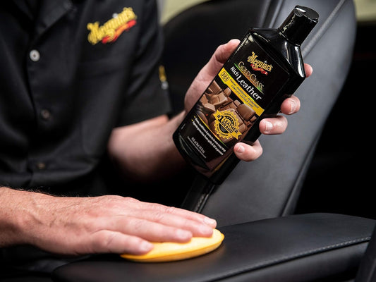 Meguiar's Gold Class Rich Leather Lotion - Cleans, Conditions & Protects for Complete Leather Care  (14 Oz)