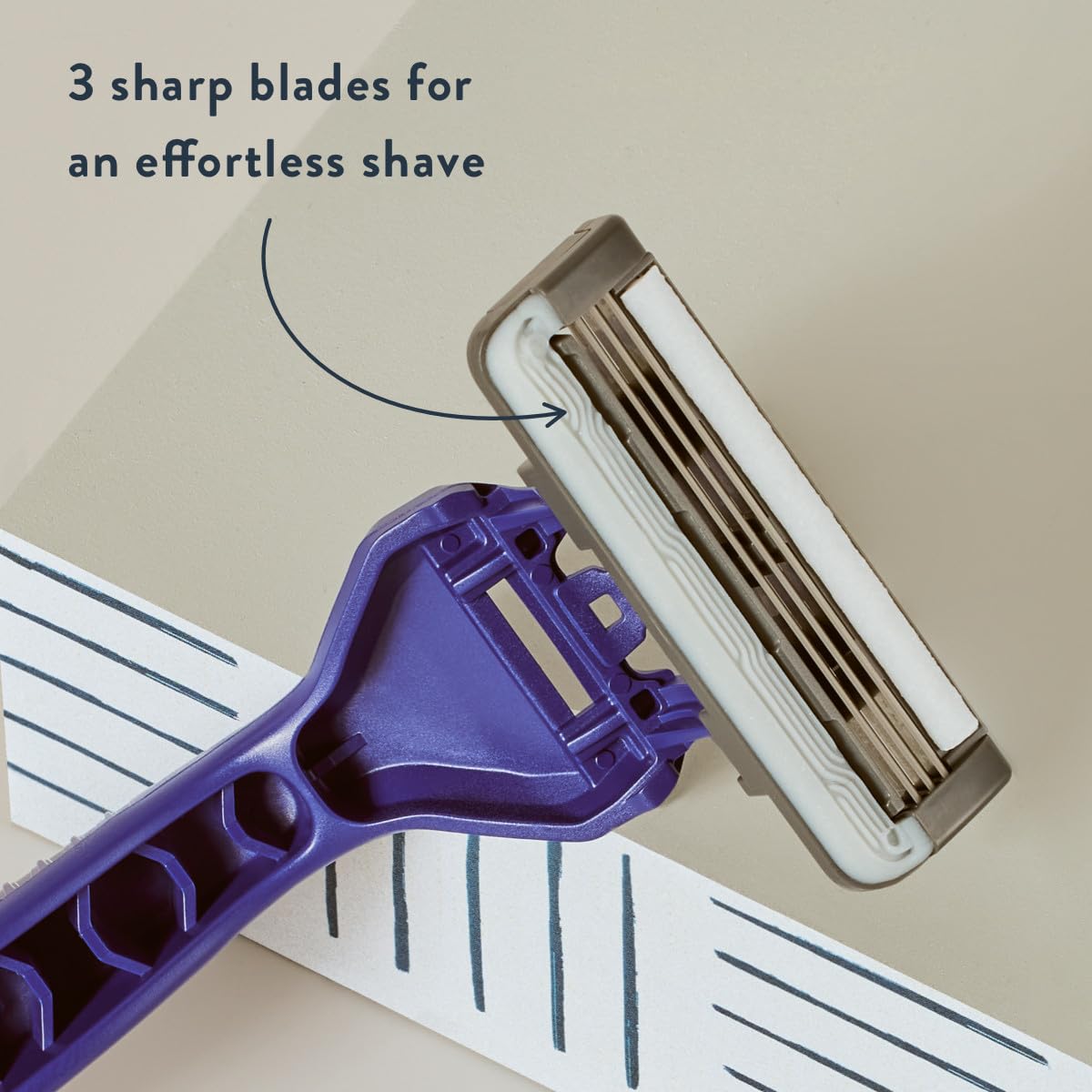 Men's Disposable Razors, 3-Blade Razors with Lubricating Strip and Pivoting Head (4 Count)