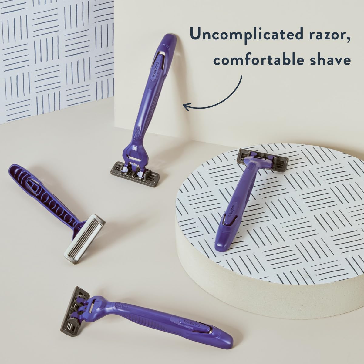 Men's Disposable Razors, 3-Blade Razors with Lubricating Strip and Pivoting Head (4 Count)