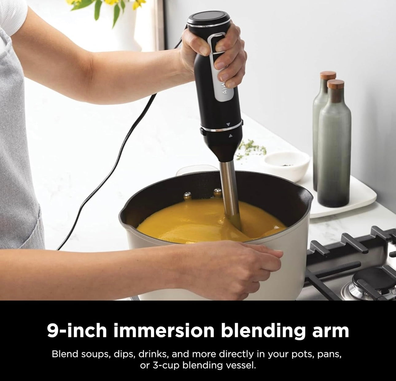 Ninja Hand Mixer, Immersion Blender, Foodi Power Mixer System, 750-Peak-Watt Handheld Emulsion Blender & Electric Hand Mixer Combo - Black CI101