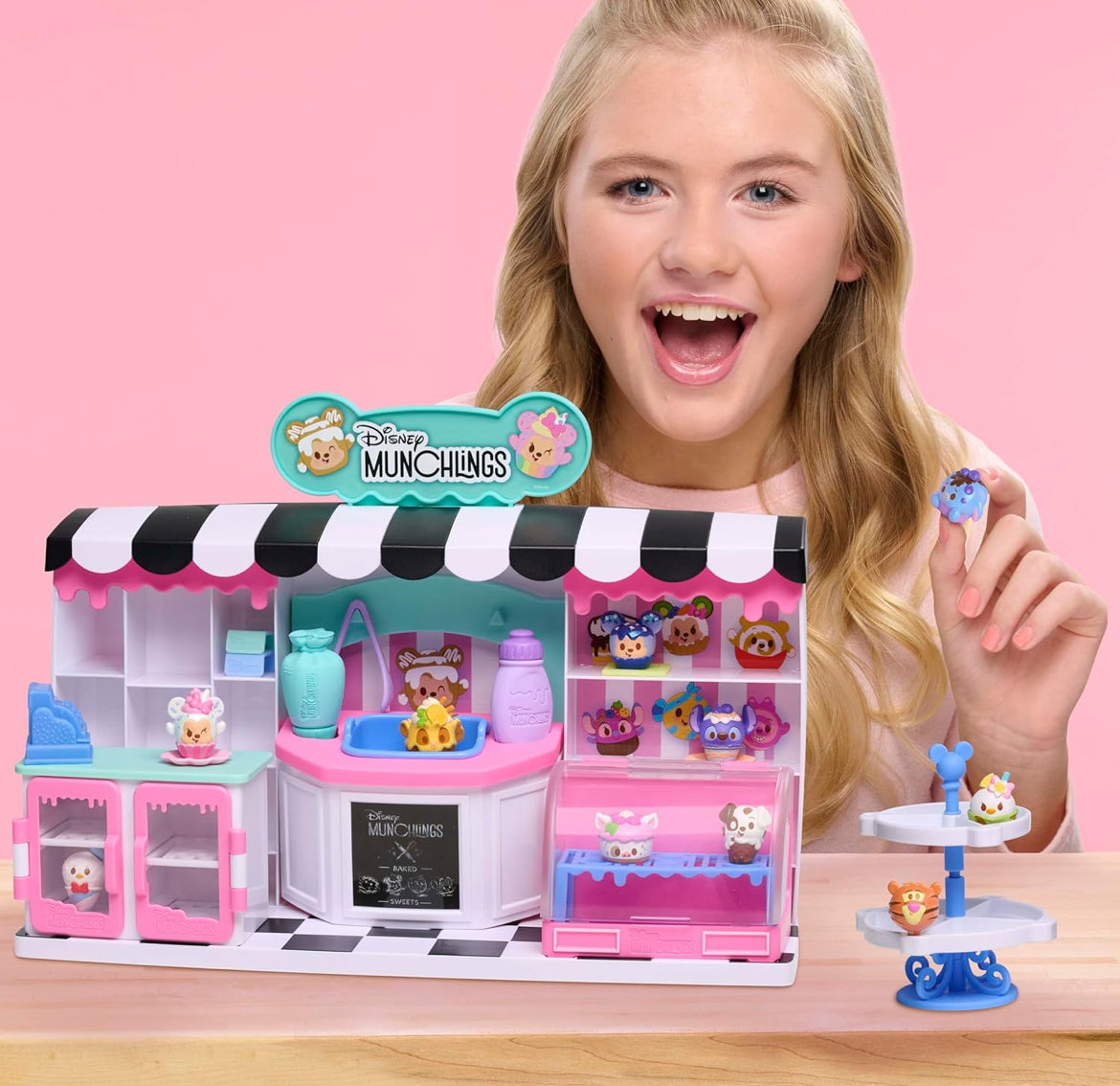 Just Play Disney Munchlings Mini Munch Bakery (25-Piece) Color Change Figure Playset, 1" Collectible Scented Figurines