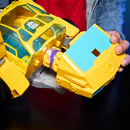 Transformers Toys CYBERWORLD Bumblebee Power Spark Energon Surge, Lights and Sounds (6+)