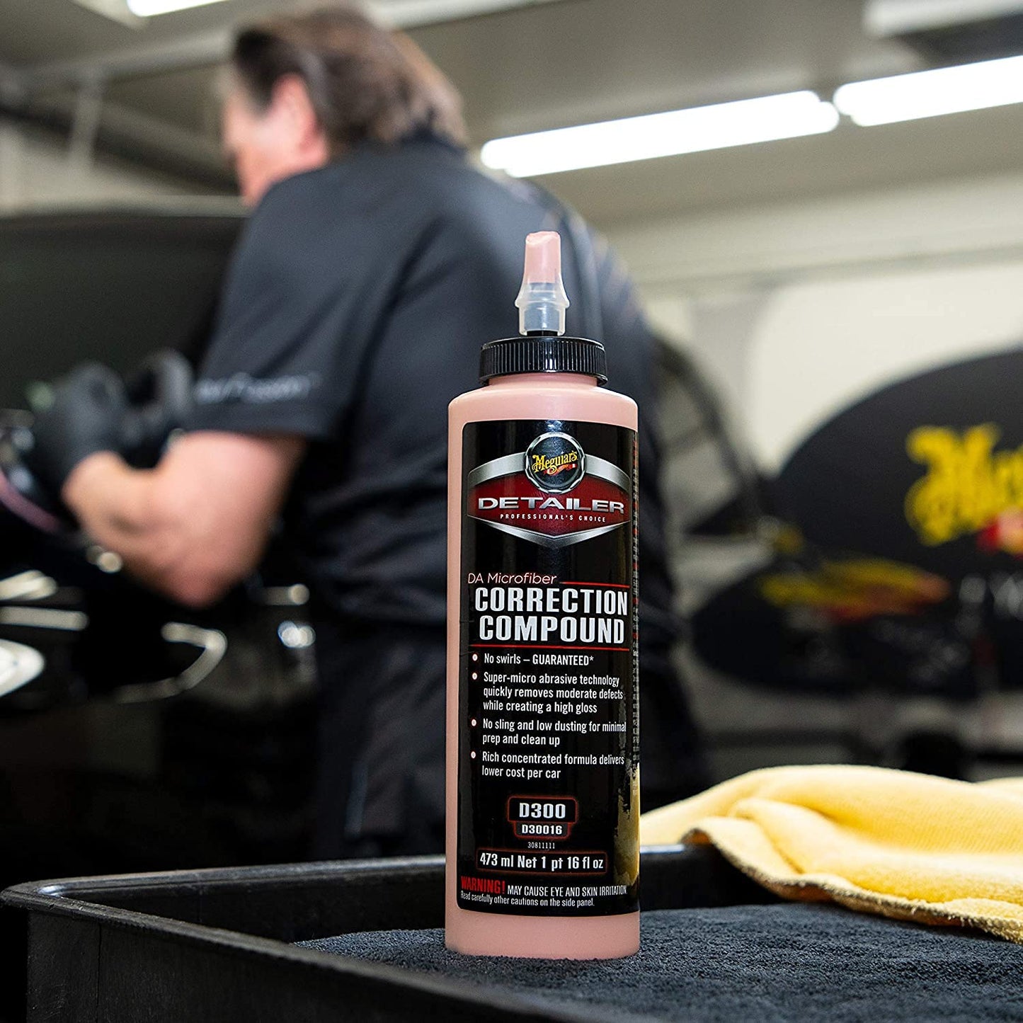 Meguiar's DA Microfiber Correction Compound Pro Motorvoertuig Krasverwyderaar Verwyder Kolle, Skrapies, Watervlekke, Oksidasie (473 ml)