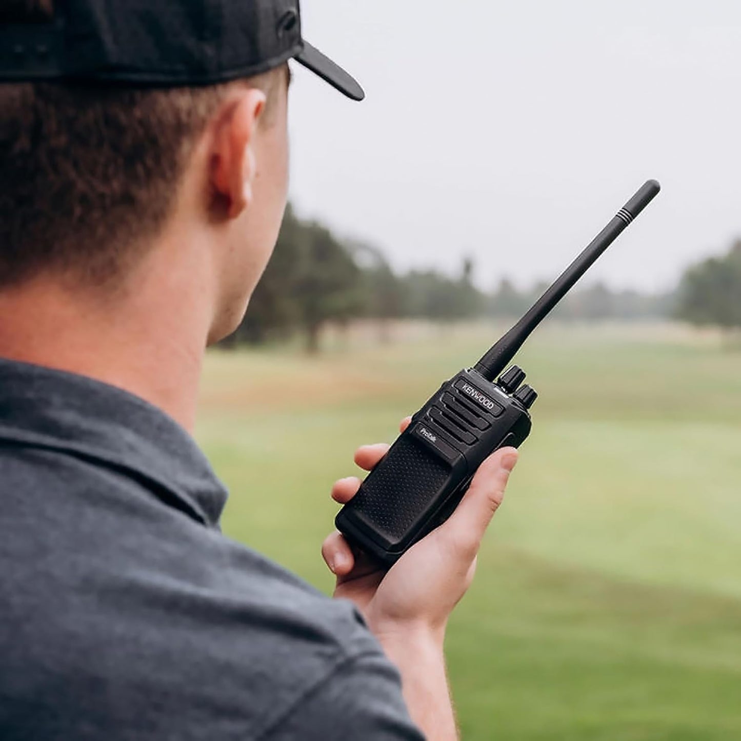 Kenwood ProTalk Twee-rigting Draagbare Radio (2 W), 64 Kanale & 4 Sonestoere, 1,000 mW Harde Luidspreker, 11 Mil-Spesifikasie Standaarde 810 (C/D/E/F/G) & IP54/55