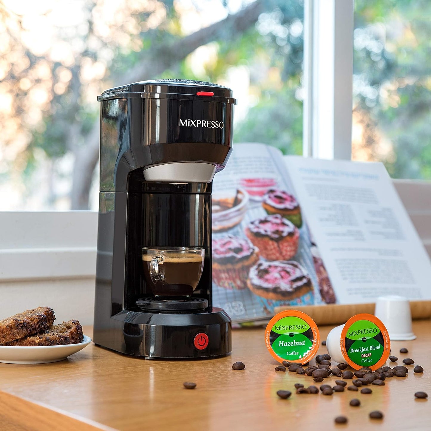 Mixpresso 2-in-1 Koffiemaker – Enkelbedien- en Filterkoffiebrouer, Kompakte Persoonlike Koffiemasjien vir Peule en Los Koffie, Vinnige Brou 414 ml Draagbare Klein Koffiemaker, Swart