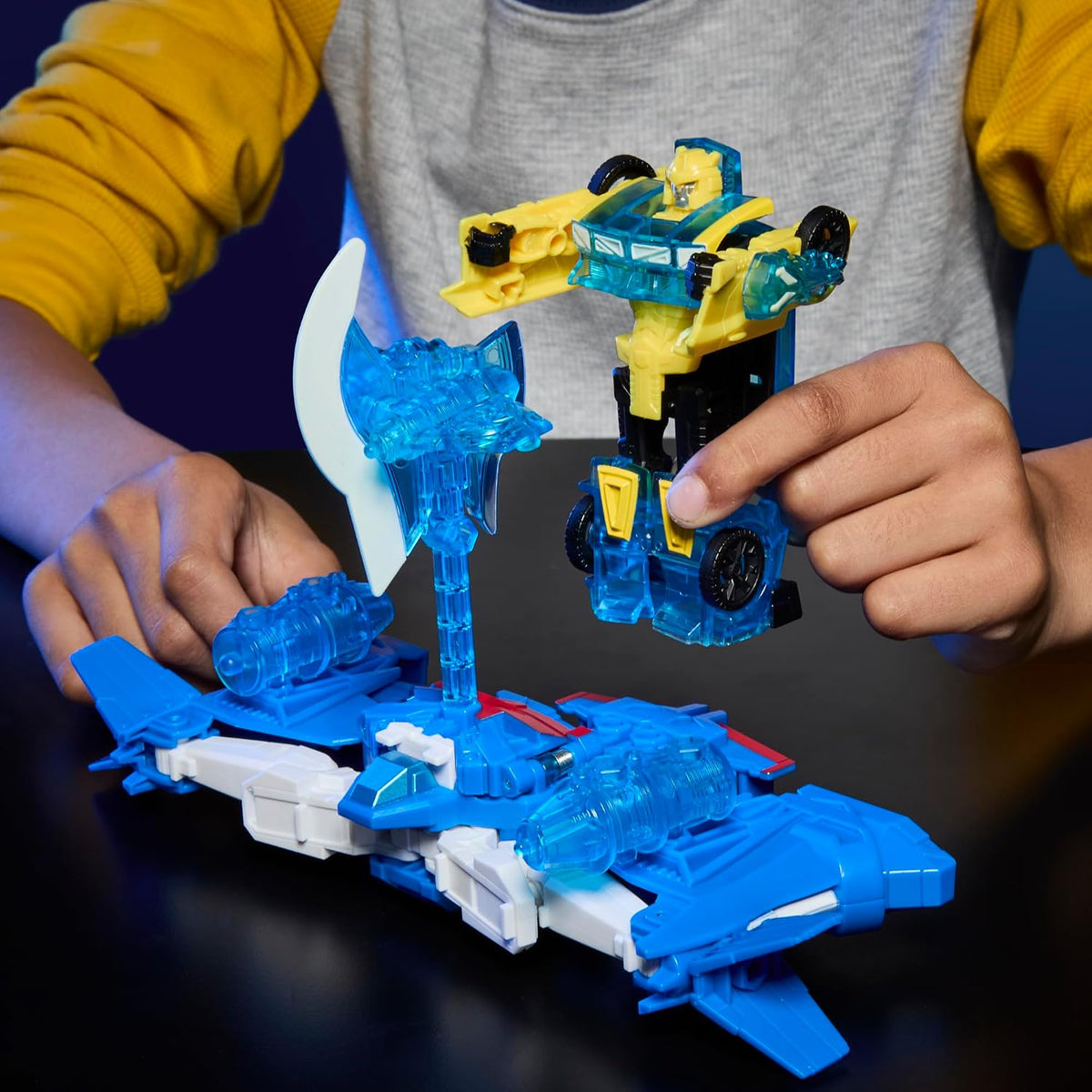 Transformers CYBERWORLD Energon Surge Ultra Magnus Ultimate Cyber Changers