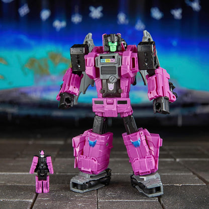Transformers Age of the Primes Fangry, Deluxe Class 5.25-inch Converting Action Figure, Robot Toys (Ages 8+)