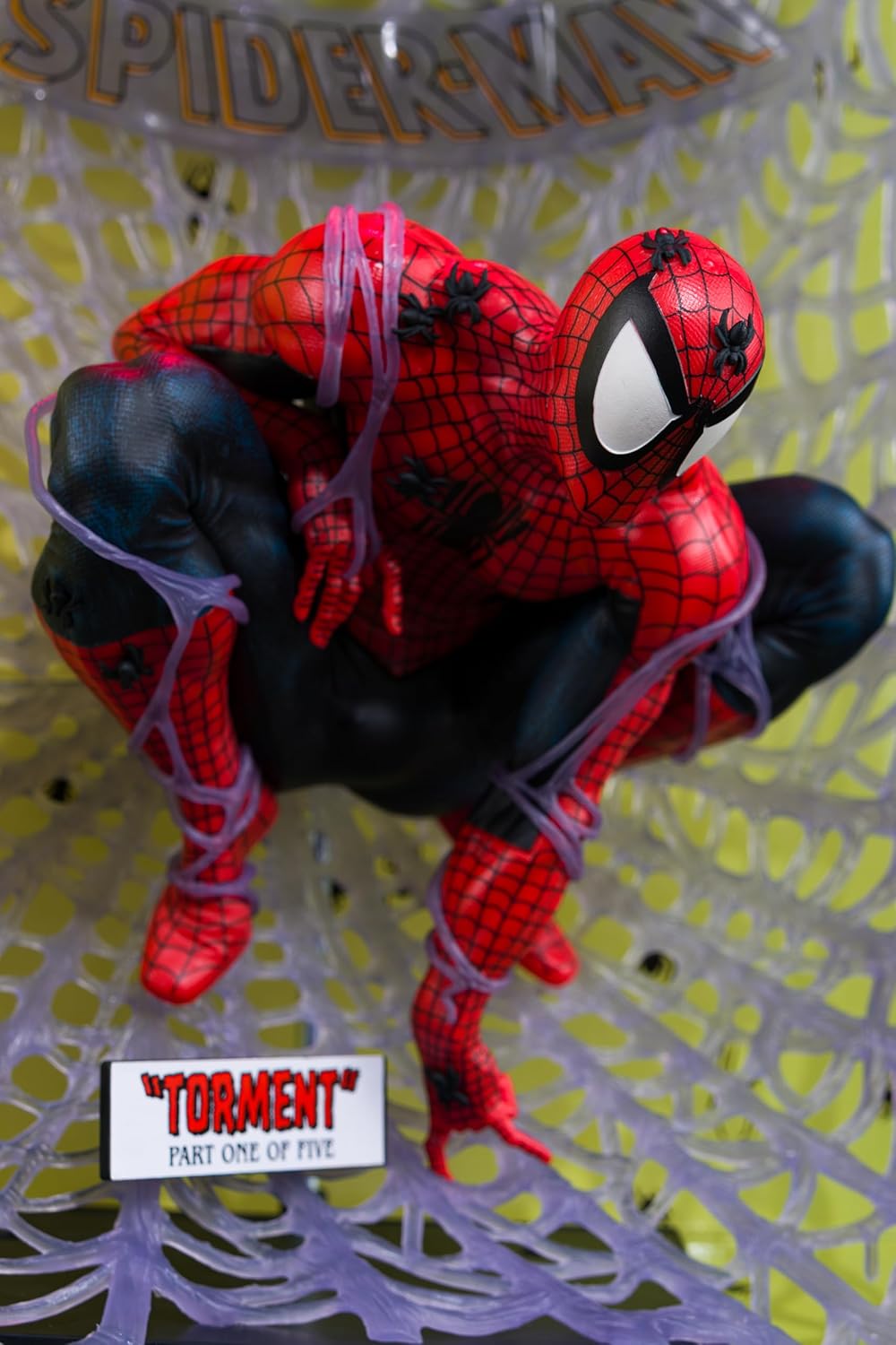 McFarlane Toys - Marvel Spider-Man Scale Collectible with Scene (Spider-Man )