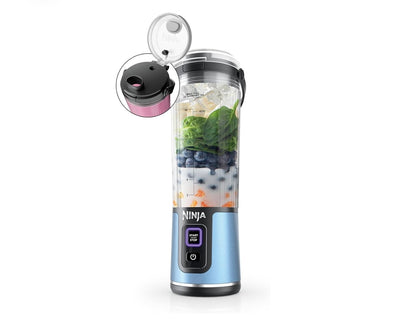 Ninja Blast Draagbare Versapper, Koordloos, 532 ml Houer, Persoonlike Versapper BPA-vry, Lekvrye Deksel en Drinktuit, USB-C Herlaaibaar, Skottelgoedwasser Veilig, Metaalagtig - Blou BC151BM