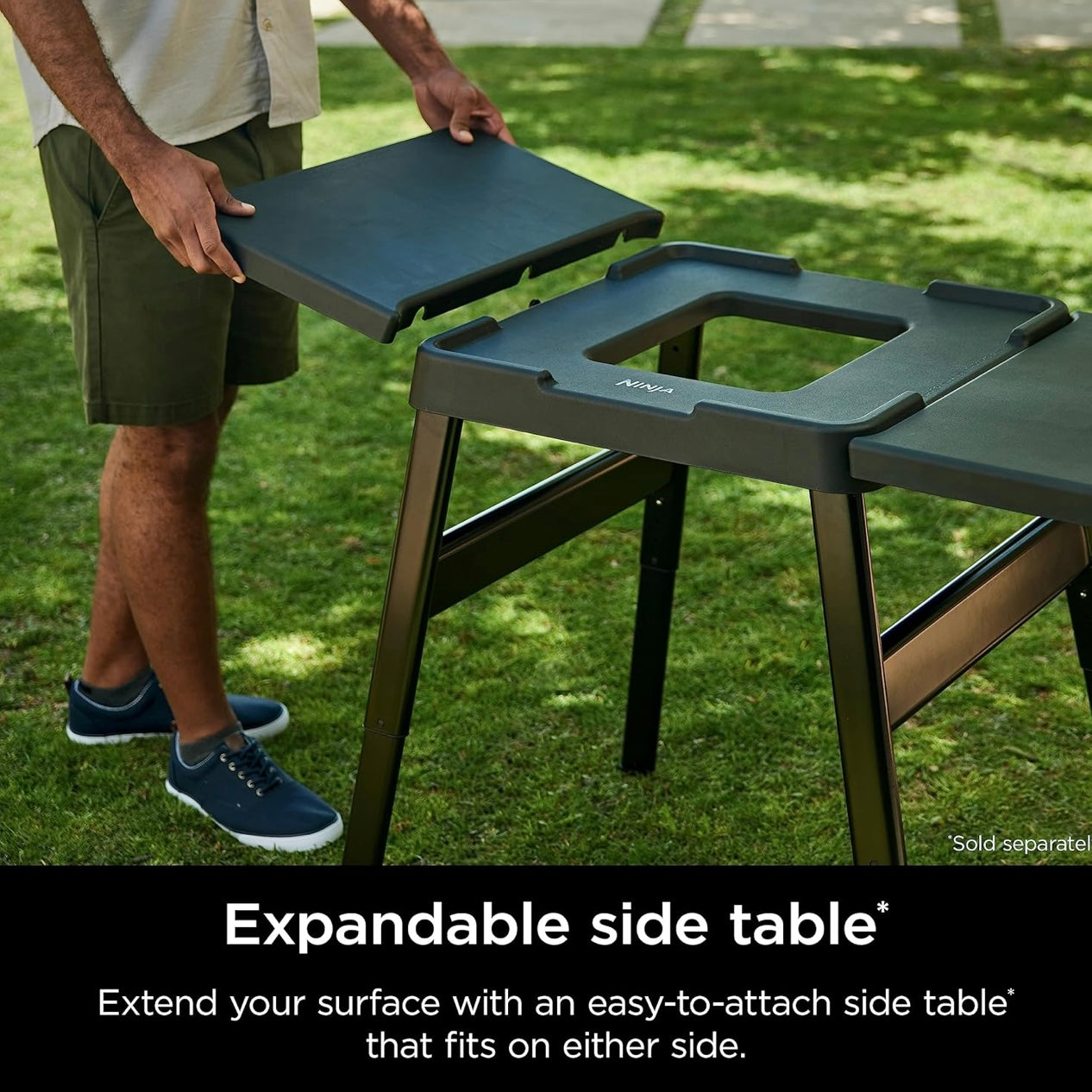 Ninja STAND Buite-Staan, Houtvuurprodukte, Verstelbare Hoogte, Eetgerei-Houer, Sytafel-Versoenbaar, Weerbestand, Swart, 26" x 34" x 34