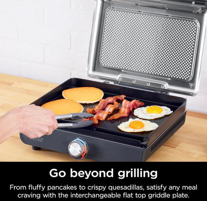 Ninja Griddle and Indoor Grill, 14 duim, Elektriese Braaipan, Vir Biefstuk, Burgers, Salm, Groente, en Meer, Pannekoekpan, Kleefvry, Skottelgoedwasser Veilig, 500F, Gelyke Gaarmaak, Silwer, GR101