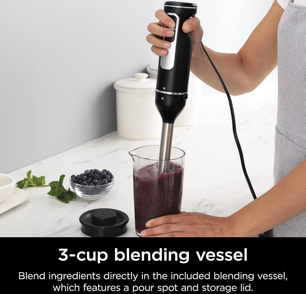 Ninja Hand Mixer, Immersion Blender, Foodi Power Mixer System, 750-Peak-Watt Handheld Emulsion Blender & Electric Hand Mixer Combo - Black CI101