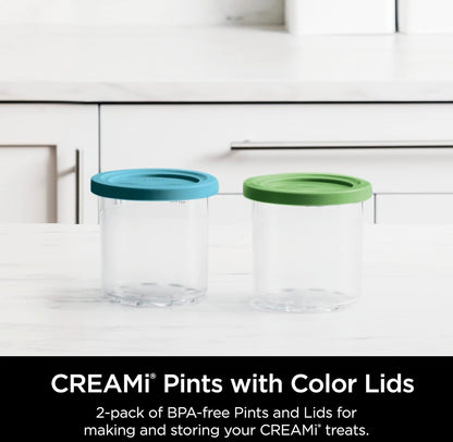 Ninja CREAMi Pints 2-pak, versoenbaar met NC299AMZ & NC300s reeks CREAMi Roomysmakers, Oorspronklike Ninja-pint, BPA-vry en skottelgoedwasser-veilig, Kleurdeksels, 1 pint elk, Deursigtig/Lemmetjie/Akwa, XSKPLID2CD