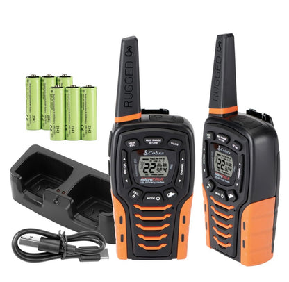 Cobra ACXT645 Waterdigte Walkie Talkies - Herlaaibaar, 22 Kanale, Langafstand 35 Myl Tweeradio-stel, Swart en Oranje (2-pak)