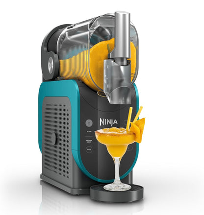 Ninja SLUSHi Professionele Bevrore Drankiemaker met RapidChill-tegnologie, 88 oz. Bevrore Drankie- en Slushie-masjien, 2 Voorafingestelde Programme, Bevrore Margaritas, en Meer, Premium Aksente, Teal, FS299