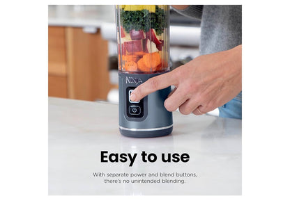 Ninja Blast Koordlose 18oz. Draagbare Versapper Vir Skuddrankies en Smoothies, BPA-vry, Lekvaste Deksel en Suigmondstuk, USB-C Herlaaibaar, Skottelgoedwasser Veilig - (Cranberryrooi)