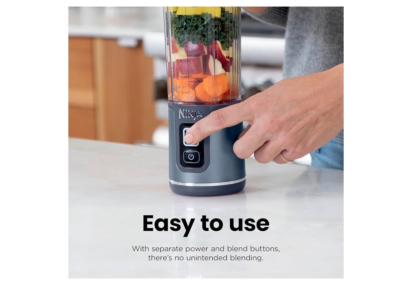 Ninja Blast Koordlose 18oz. Draagbare Versapper vir Skommelinge en Smoothies, BPA-vry, Lekvaste Deksel en Suigbek, USB-C Herlaaibaar, Skottelgoedwasser Veilig - (Denim Blou)