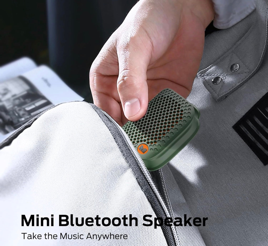 Monster Blaster Micro Clip-On Wireless Portable Speaker w/ Built-in Mic (Green)
