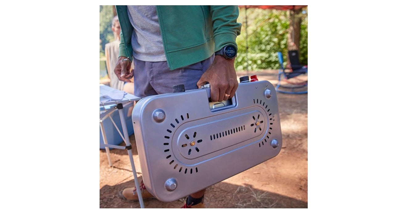 Coleman 3-in-1 Buitenkampeerstoof, Draagbare Kookplaat met Ingesluit Gietyster Braai- en Roosteraanhegtings, 24 000 BTU's Krag vir Kampering, Agterklepbraai, Braai