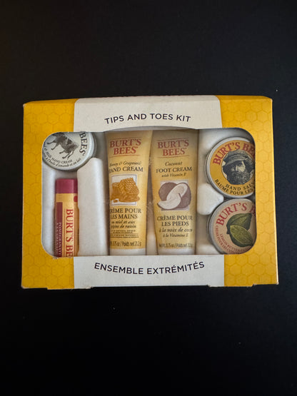 Burt's Bees Wenk-en-toonstel Geskenkstel vir Hand- en Voetversorging