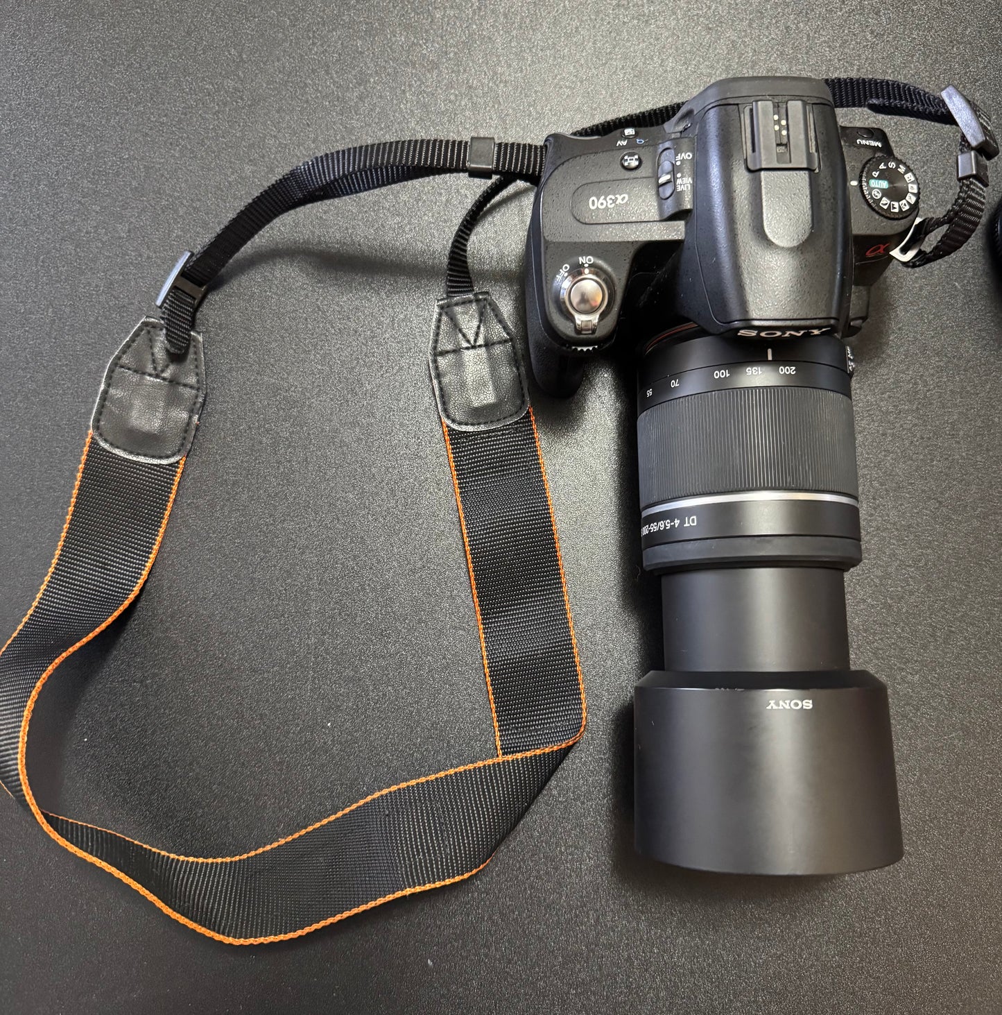 Sony Alpha DSLR Kamera Volledige Kit 18-55mm Lens A-vatting Digitale SLR Swart