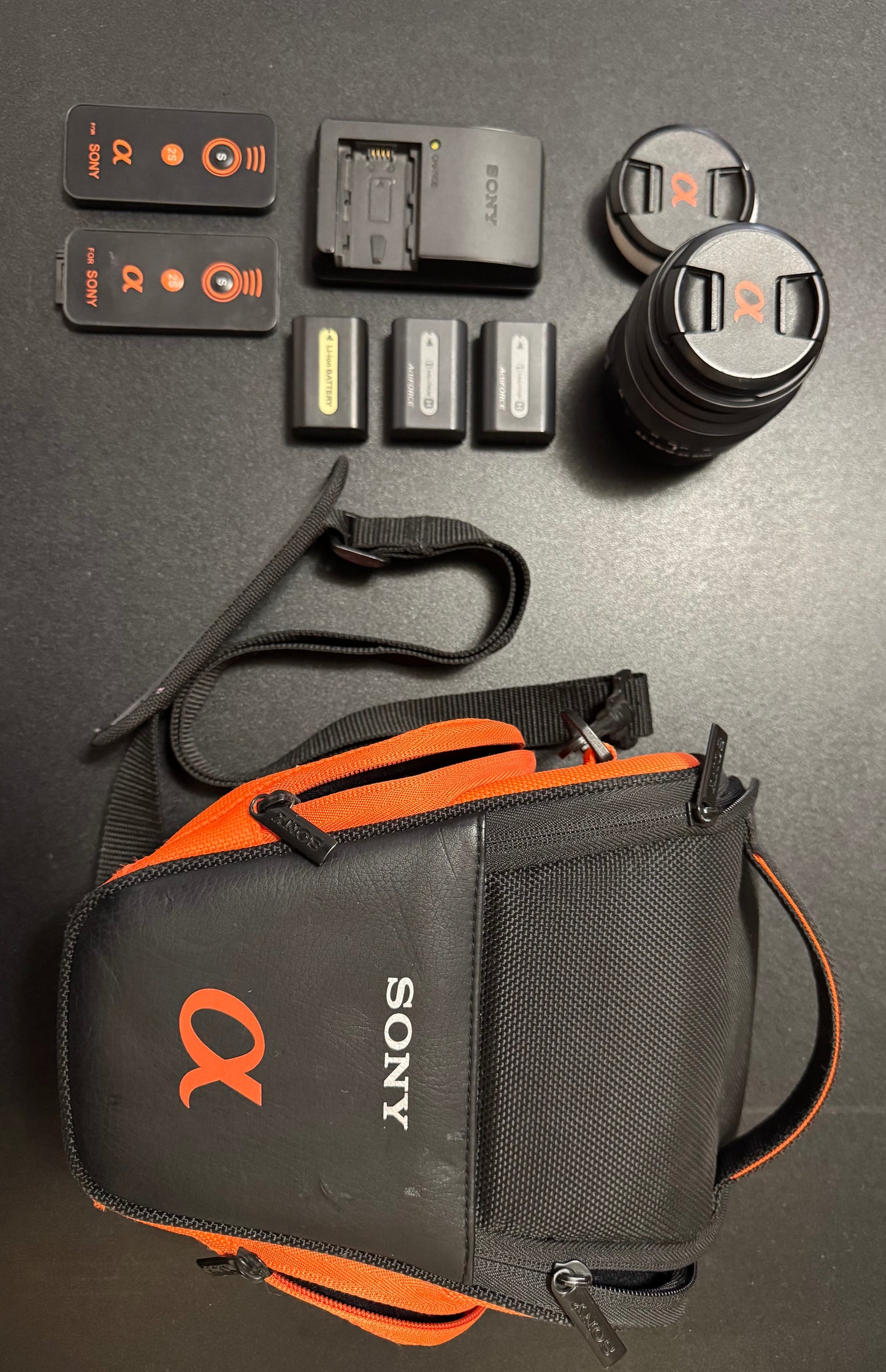 Sony Alpha DSLR Kamera Volledige Kit 18-55mm Lens A-vatting Digitale SLR Swart