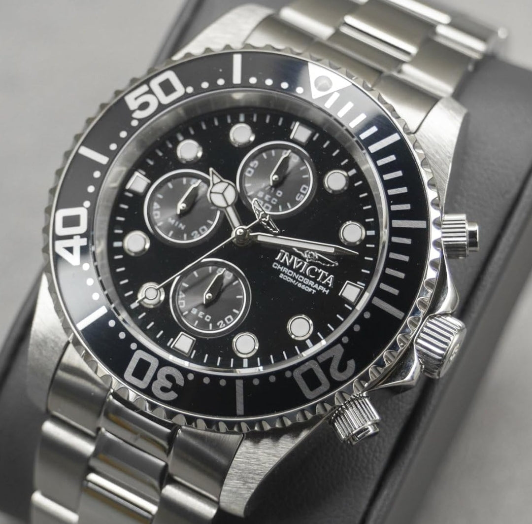 Invicta Men's 1768 Pro Diver Collection Stainless Steel Watch with Black Dial